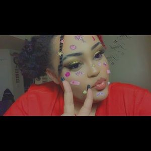 Meet your Posher, Kaylana